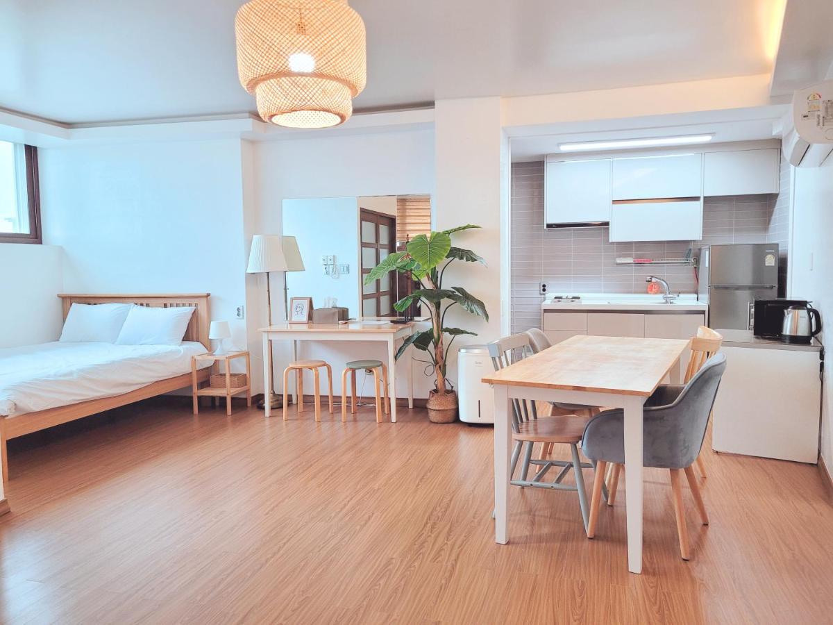 Seogwiporto Villa Kültér fotó