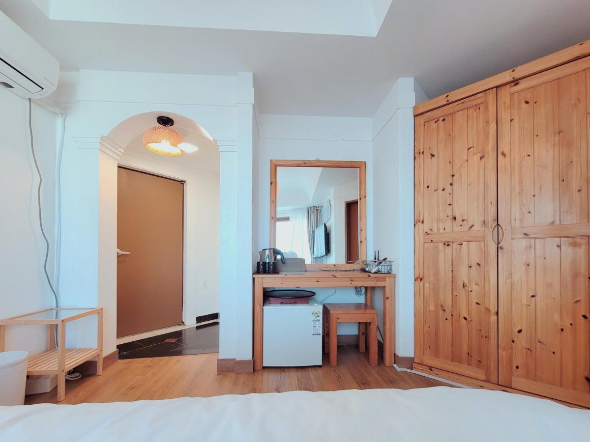 Seogwiporto Villa Kültér fotó